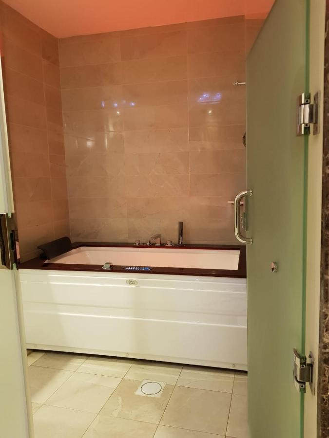 Alharir Hotel Apartments Hafar Al-Batin Bagian luar foto
